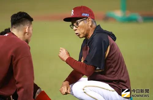 中職／樂天、統一圍剿兄弟！聽到餅總喊話「加油」　古久保笑出來
