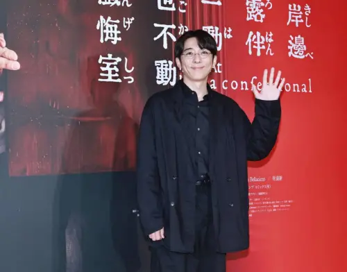 ▲高橋一生戴上眼鏡後，更顯得斯文睿智。（圖／記者吳翊緁攝）