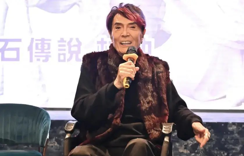 ▲林沖在昨（2）日於基隆長眠，而安葬到一半時，天空卻出現異狀，一下晴天，一下飄雨，讓親友忍不住淚崩表示：他來道別了。（圖／台灣優質生命協會提供）