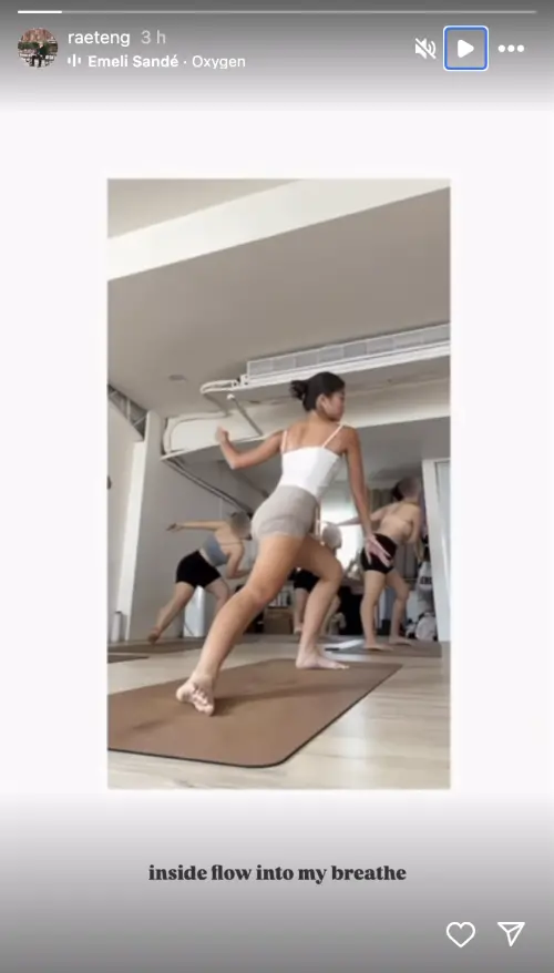 ▲若盈似乎藉由瑜伽運動希望早日找回生活的平衡。(圖/IG raeteng) ▲若盈似乎藉由瑜伽運動希望早日找回生活的平衡。(圖/IG raeteng)