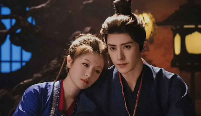 ▲李蘭迪（左）和敖瑞鵬（右）主演的《朝雪錄》結局皆大歡喜，戀愛、辦案以及結局都是它零負評的原因，劇迷力薦可無腦追，唯一提醒不要在吃飯的時候看。（圖／翻攝自朝雪錄微博）