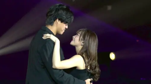 中職／攜手小迪深情演唱！鄭浩均IG發文感謝：有妳表演更有魅力
