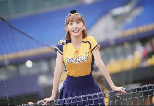 ▲粿粿曾是高人氣的啦啦隊女神之一，但已好幾年只偶爾以嘉賓身分客串應援，沒有再回歸成為全職的啦啦隊員。（圖／摘自粿粿IG）