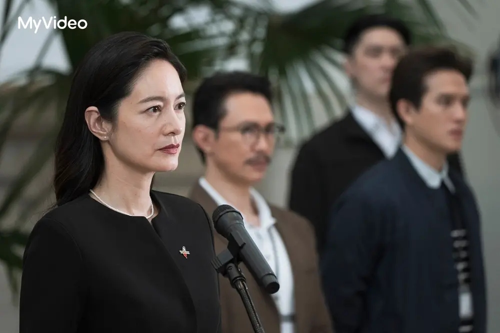 ▲Janet謝怡芬在台劇《零日攻擊》中飾演總統王明芳，美式口音被部分觀眾說太出戲，但她的角色參考的是副總統蕭美琴，原本就是設定海歸背景。（圖／牽猴子提供）