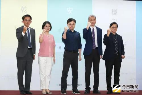 影／合體黃國昌催票核三延役公投　童子賢823罷免態度曝光！
