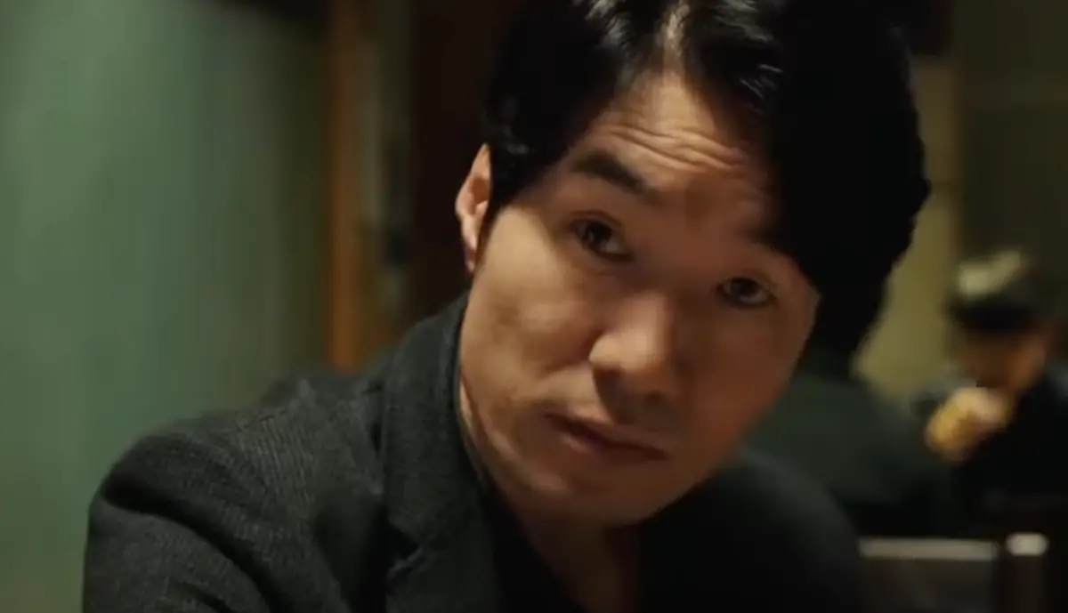 ▲宋英奎以《雞不可失》崔班長一角走紅，也演過許多知名電視劇，未料卻捲入酒駕風波，如今被發現陳屍車內，撒手人寰。（圖／翻攝自YouTube Story Teller）