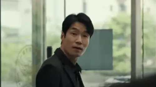 ▲宋英奎在《雞不可失》中有反差魅力。（圖／翻攝自YouTube）