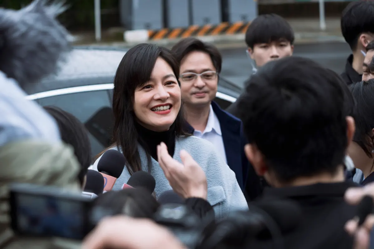 ▲《零日攻擊》謝怡芬演總統，一句「想做一個真正的台灣總統」飆出高收視，也因為戲受到討論，網路上竟流傳盜版，零日文創股份有限公司也硬起來喊告。（圖／牽猴子提供）