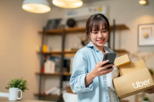 Uber「優快送」8/4擴大服務！16縣市幫你送包裹　限時優惠碼快收
