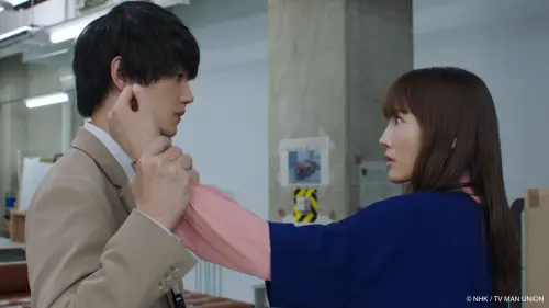 ▲《孤獨S又怎樣》中,綾瀨遙(右)與佐野勇斗劃清界線後,2人又決定把話說清楚。(圖/Hami Video) ▲《孤獨S又怎樣》中,綾瀨遙(右)與佐野勇斗劃清界線後,2人又決定把話說清楚。(圖/Hami Video)