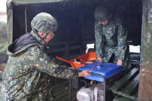 ▲第4作戰區官兵完成救災抽水機設備、物資整備等。（圖／記者莊全成翻攝）