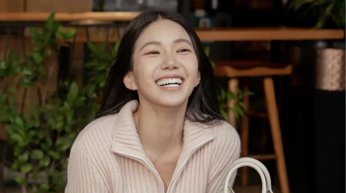 ▲YouTube頻道「眾量級」由Andy、家寧（如圖）組成，上月31日傍晚家寧拍片影射抓姦在床Andy，男方再反咬對方，昨（4）日家寧透過臉書發布2篇貼文，分享運動及完妝近況，感性喊話粉絲：「每個特別瞬間，是你們也在。」（圖／翻攝自家寧臉書）