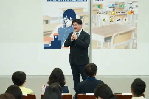 ▲教育部常務次長朱俊彰出席論壇活動。（圖／記者王郁勳攝）