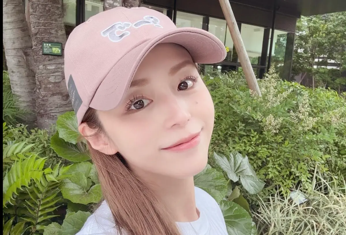 ▲今年37歲的日本女神聲優平野綾，去年1月宣布閃婚嫁給年長10歲的武打派男星谷口賢志，婚姻卻只維持8個月就鬧翻。（圖／平野綾IG）