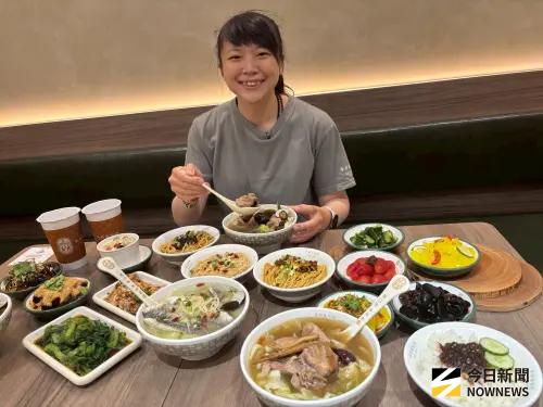 看好單身經濟商機 禾林食室所專賣個人雞湯
