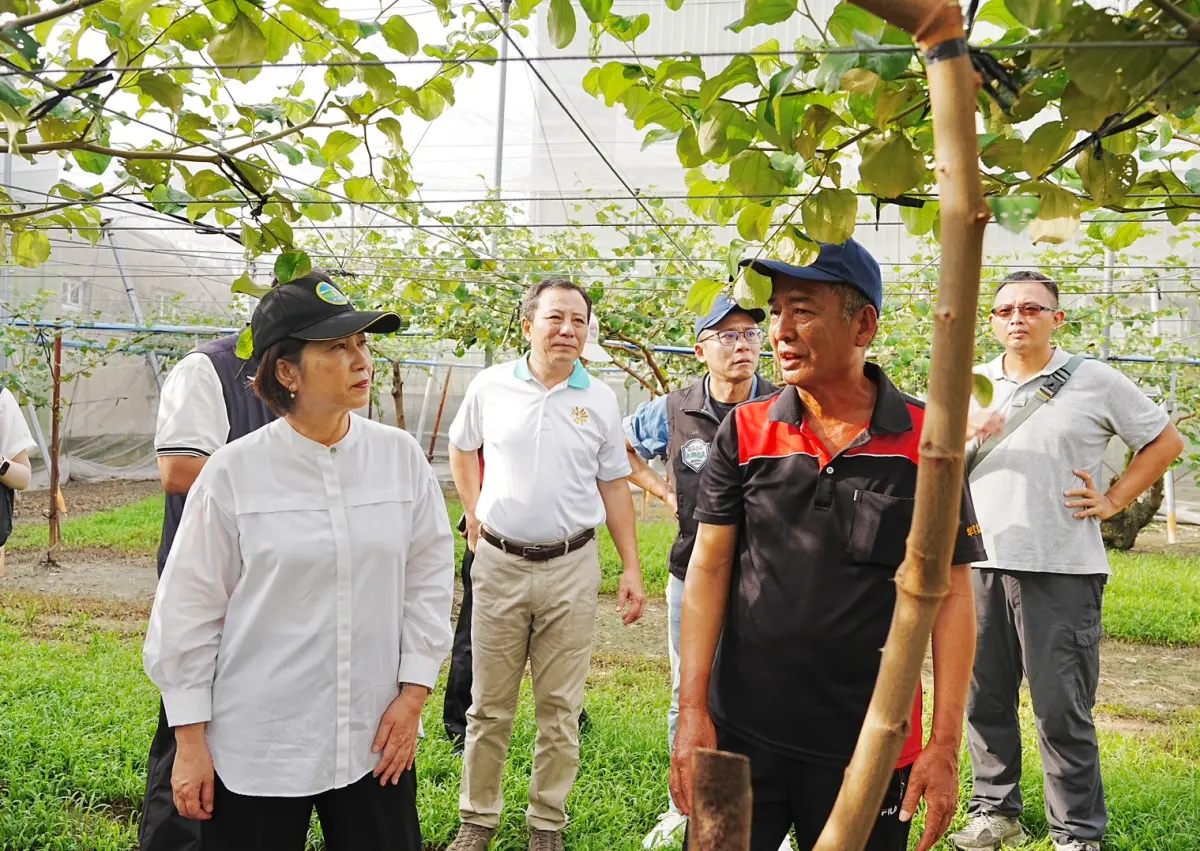 ▲屏東縣長周春米今（5）日勘災農損。（圖／屏東縣政府提供）
