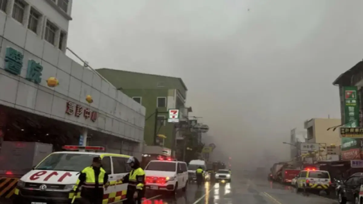 ▲屏東東港泰安醫院去年（2024）年底傳出火警，造成9人死亡。（圖／翻攝畫面）