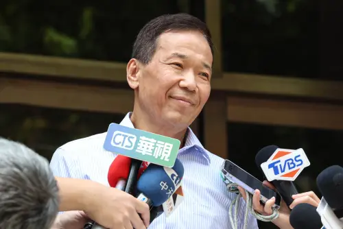 影／柯文哲撤告！鍾小平承諾道歉 　受訪卻沒立刻講被陳智菡狂催
