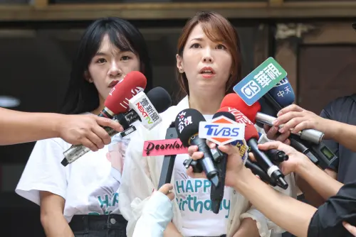 ▲民眾黨立院黨團主任陳智菡受訪表示，鍾小平說了一堆似是而非的話，直到她們要求才道歉。（圖／記者朱永強攝）