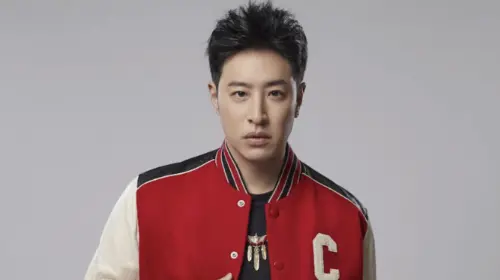 潘瑋柏娶小13歲嫩妻5年！「靠這3點」愛得火熱　加碼曝演唱會喜訊
