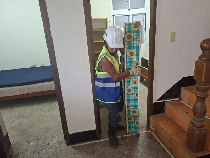 ▲南市政府分別在北門國小玉湖校區及蚵寮國小雙春校區設立臨時安置場所，預計13日前可提供合計20戶給風災災民申請入住。（圖／南市府提供）