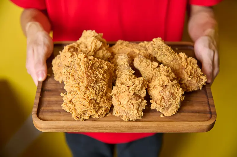 炸雞買10送10過年優惠！肯德基炸雞桶299元、蛋撻1元　頂呱呱73折