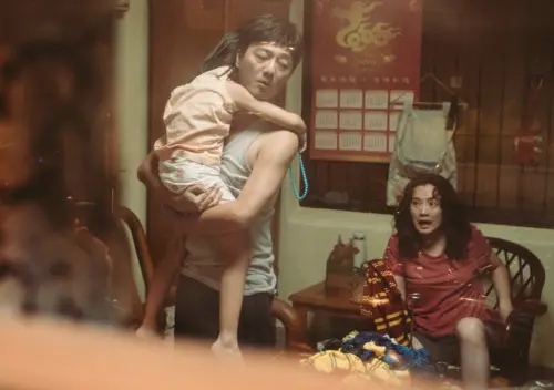 ▲《我家的事》在香港的映演突然喊卡，受到各方關注，台灣則將在9月12日起正式上映。（圖／牽猴子提供）