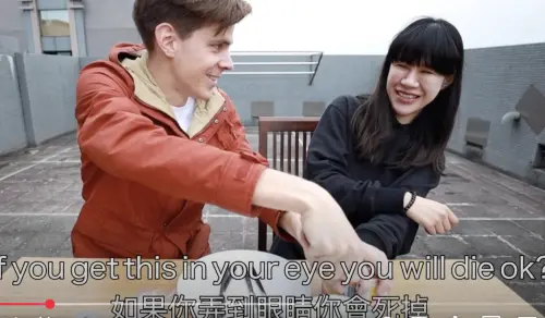 ▲Jonas在6年前曾和丹妮婊姐一起開箱瑞典鯡魚罐頭。（圖／翻攝自YouTube Jonas）