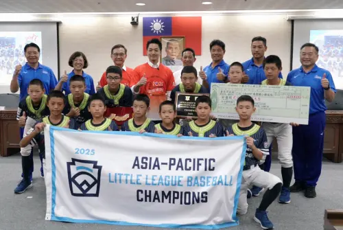 ▲東園少棒最終於決賽2：0力克地主韓國，搶下進軍美國的門票。（圖／台北市政府提供）