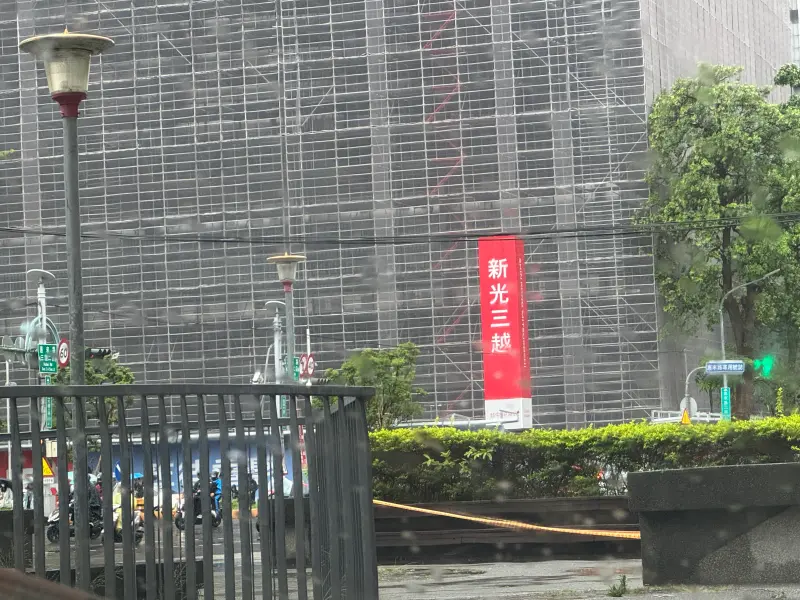 ▲台中新光三越即將回歸，官方正式預計9月底恢復營運，正好可以趕上百貨週年慶檔期。（圖／記者鍾怡婷攝）