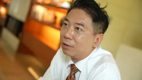 ▲陳安迪因父親遭情感詐騙而創立臉書社團《反詐騙聯盟》。（圖／記者王郁勳攝）