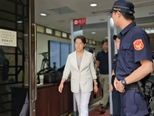 ▲前台北市副市長、民眾黨立委黃珊珊到台北地院為京華城案作證。（圖／記者劉松霖攝，2025.8.7）