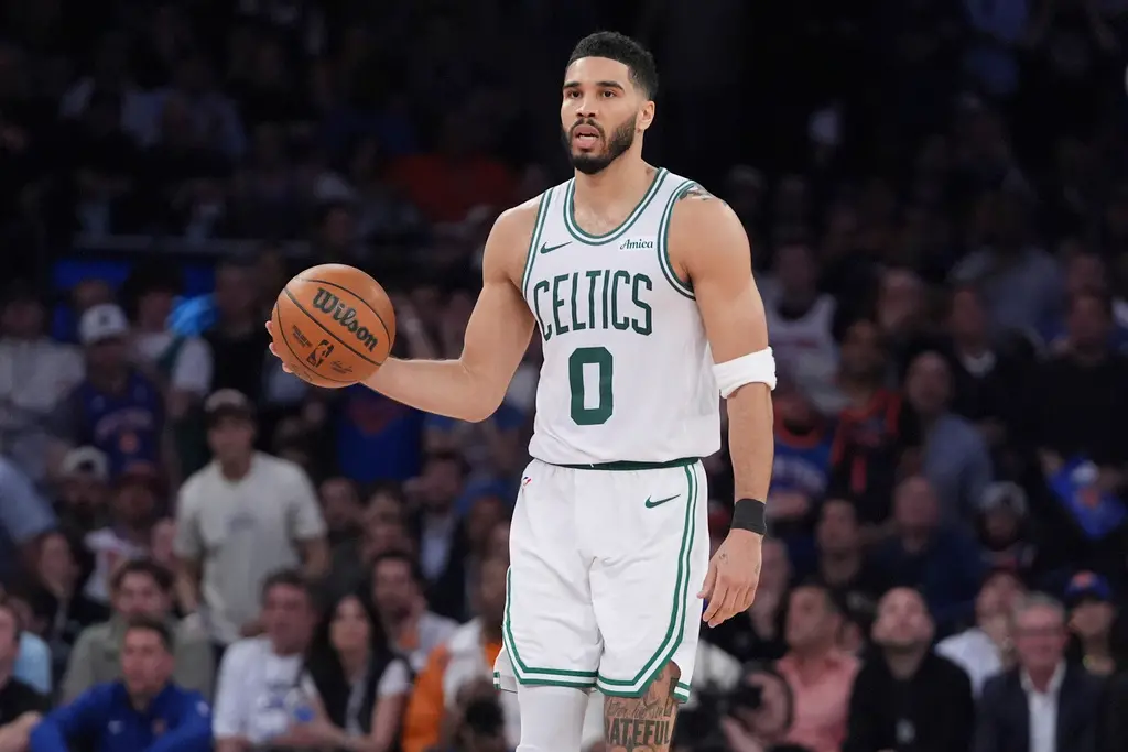 ▲NBA波士頓塞爾提克球星塔圖姆（Jayson Tatum）下賽季將因阿基里斯腱傷勢報銷，而塞爾提克也將下賽季視為重建年，除了削減成本外，也將重點培養年輕球員。（圖／美聯社／達志影像）