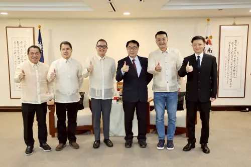 菲律賓阿克蘭省長訪南市府　黃偉哲盼拓展台菲國際友誼
