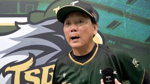 ▲台鋼雄鷹4：3逆轉擊敗統一獅，但賽後總教練洪一中談論到六局下半潘傑楷的爭議跑壘，仍不滿地表示，他始終不理解裁判做出的解釋。（圖／記者陳云茹攝）