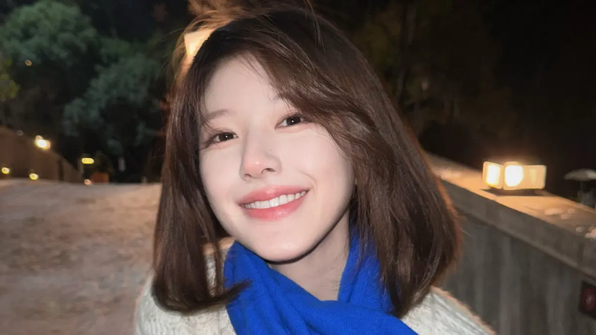 ▲趙露思昨（8）日直播吐露十年演藝心酸，並坦言自己現在半隻腳已踏出演藝圈，同時還直播替經紀人求職、回擊黑粉，直言自己暫無綜藝計畫，見面會需等狀態回穩，談到自己近況，認了：「服從力沒那麼強了！」（圖／翻攝自趙露思微博）