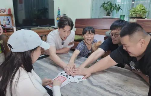 ▲大蛇丸、胡椒、羅時豐（圖／《大牛比較攬》提供）