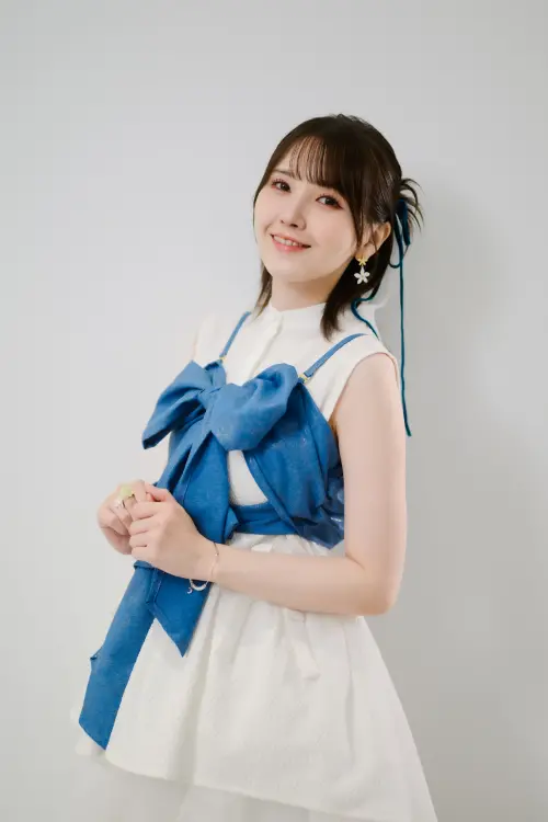 ▲鬼頭明里許願有機會的話，要來台開畫展、料理活動。（圖／大鴻藝術BIG ART）