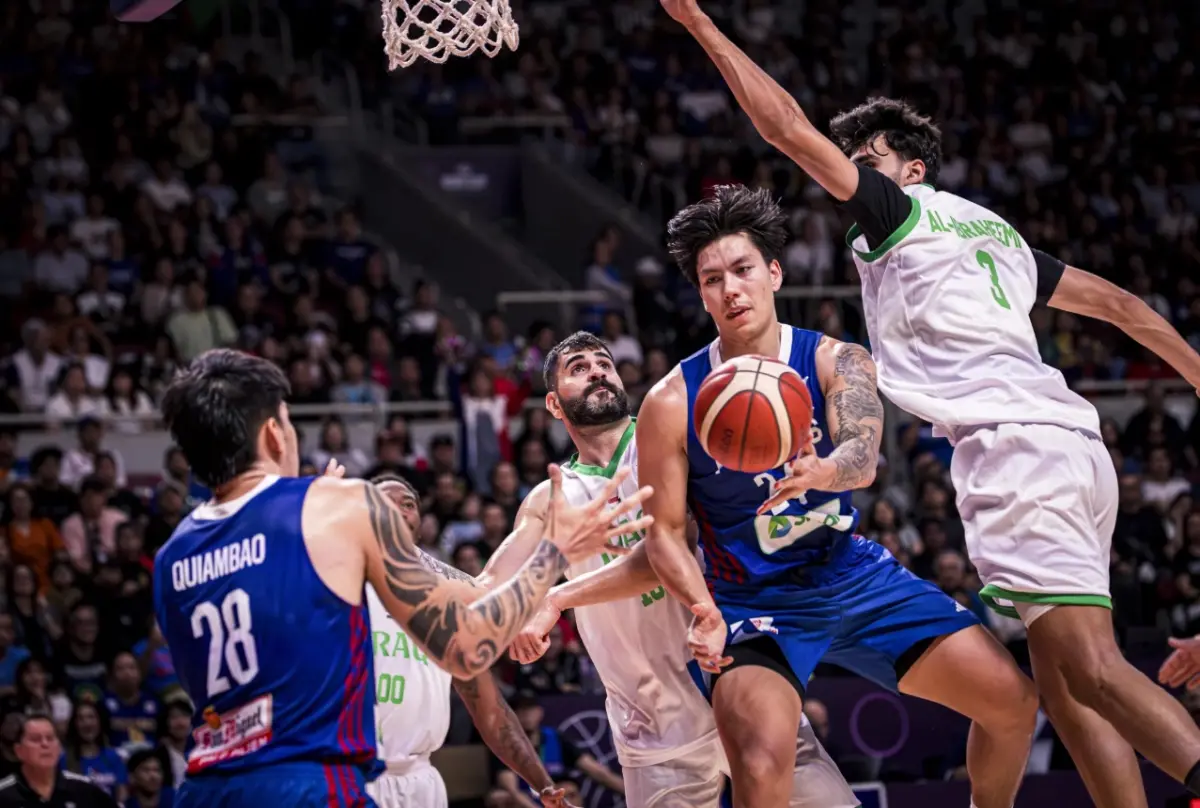 ▲FIBA亞洲盃D組收官戰，菲律賓隊第三節掀起反擊潮，以66：57擊敗伊拉克，戰績1勝2敗晉級八強附加賽。（圖／取自FIBA官網）