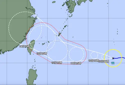 ▲日本氣象廳與中央氣象署預報路徑一致，楊柳颱風將掠過北台灣頭頂。（圖／翻攝自日本氣象廳）