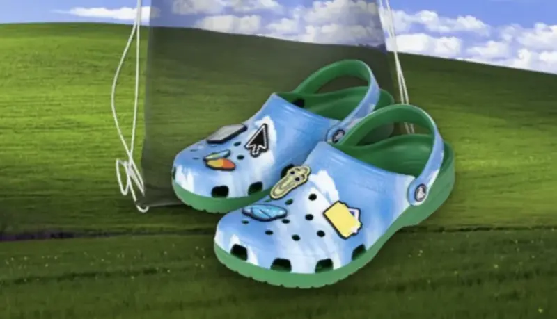 微軟50週年推限量Crocs洞洞鞋！比聖誕節醜毛衣更狂：醜到好想買