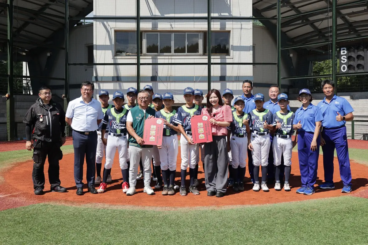 ▲萬華東園少棒赴美爭光　康家瑋力挺（圖／吳沛憶臉書）