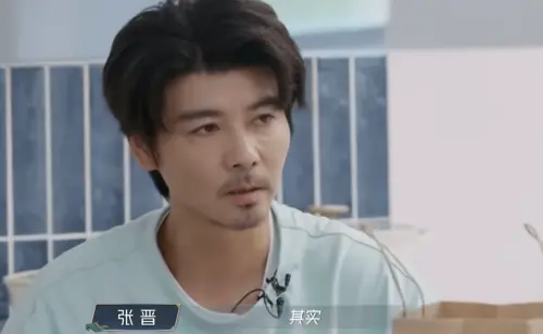 ▲張晉還原當時發病過程，相當驚險。（圖／翻攝自YouTube 披荊斬棘的哥哥）