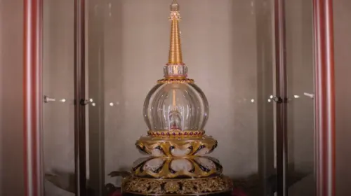 ▲佛陀紀念館內供奉著珍貴「佛牙舍利」，世上僅有三顆，是佛教界無上珍寶。