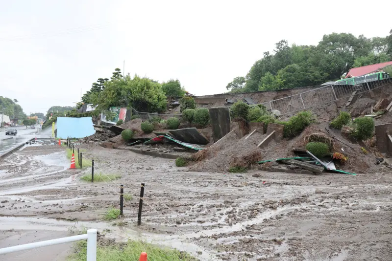 破紀錄暴雨狂炸！熊本1600人急疏散　已數人失蹤、新幹線停駛