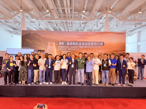 特企／高雄《鮮奶酪農媒合會》攜手連鎖品牌共創國產鮮乳新商機
