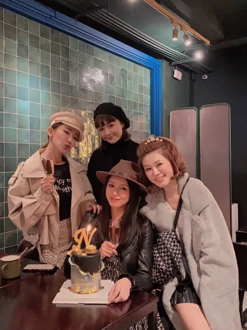 ▲荔枝兒驟逝！閨密心碎曝光4人慶生合照（圖／Nancy Tsai 臉書）