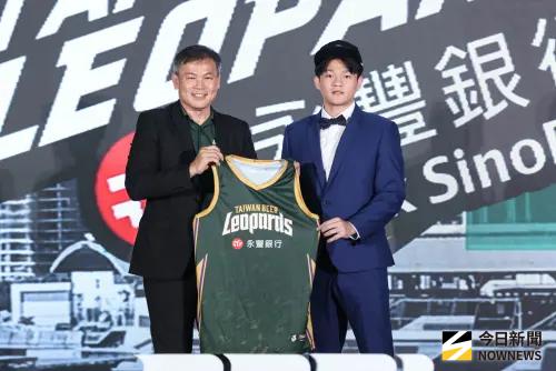 ▲永豐雲豹第3順位選進來自健行科大的徐宏瑋。（圖／記者朱永強攝，2025.08.11）