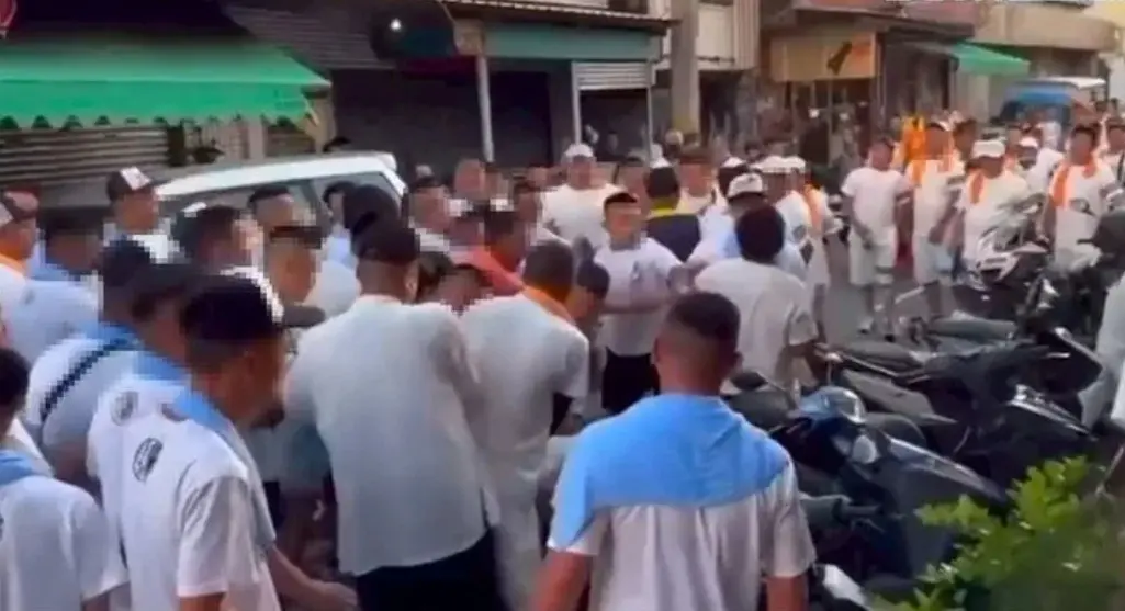 ▲台南普濟殿王巡醮普化出巡，10日下午在市區熱鬧舉行，卻出現意外爭吵事件。（圖／民眾提供）