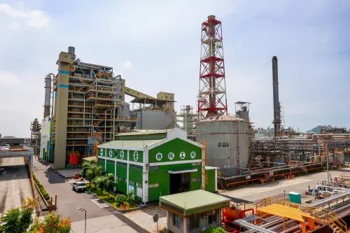 國喬石化產業轉型升級　積極拓展跨界應用
